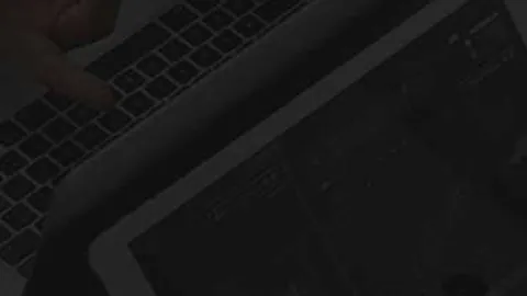 “石宇奇问鼎全英羽球赛，国羽揽两金两银完美收官2025-03-17”